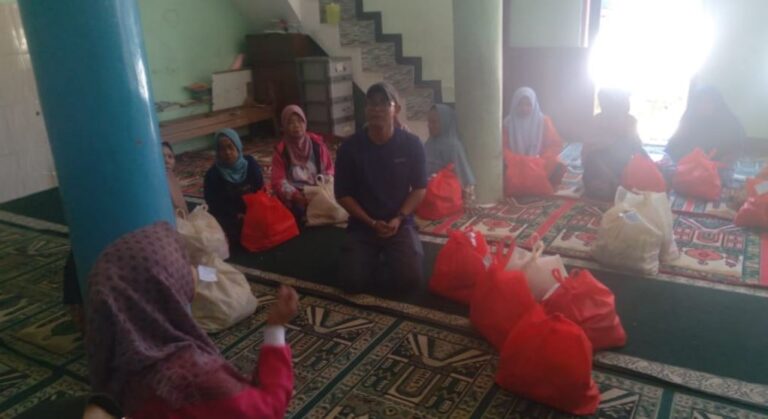 Santunan PGN-KB kepada kaum duafa Cibiru Wetan